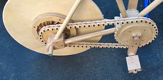 Illustration for article titled High School Student Builds 100% Wooden Bike